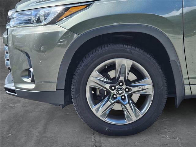 used 2017 Toyota Highlander car, priced at $23,049