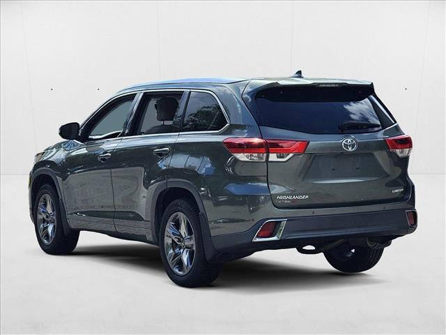used 2017 Toyota Highlander car, priced at $22,475