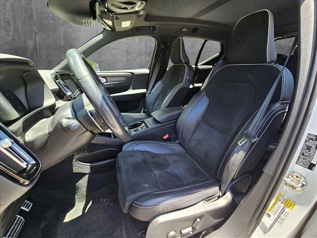 used 2019 Volvo XC40 car, priced at $22,392