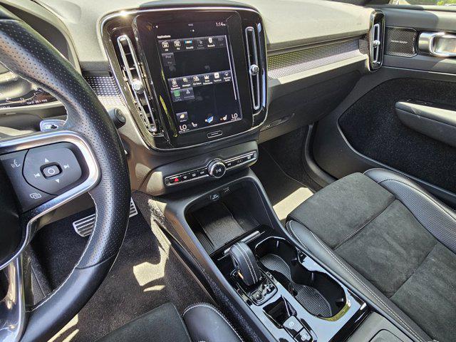 used 2019 Volvo XC40 car, priced at $22,392