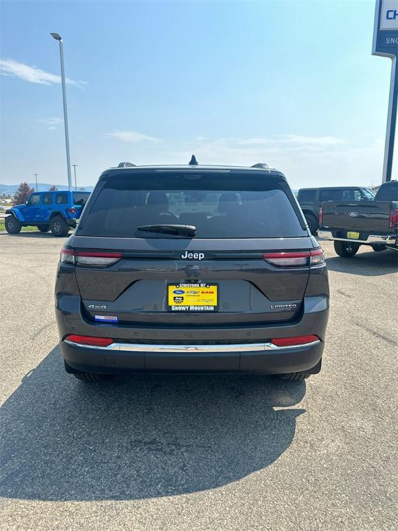 new 2023 Jeep Grand Cherokee car, priced at $42,995