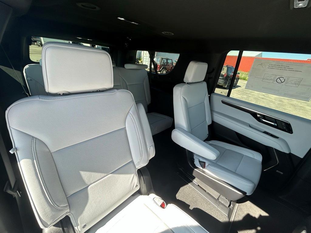 new 2025 Chevrolet Suburban car, priced at $87,940