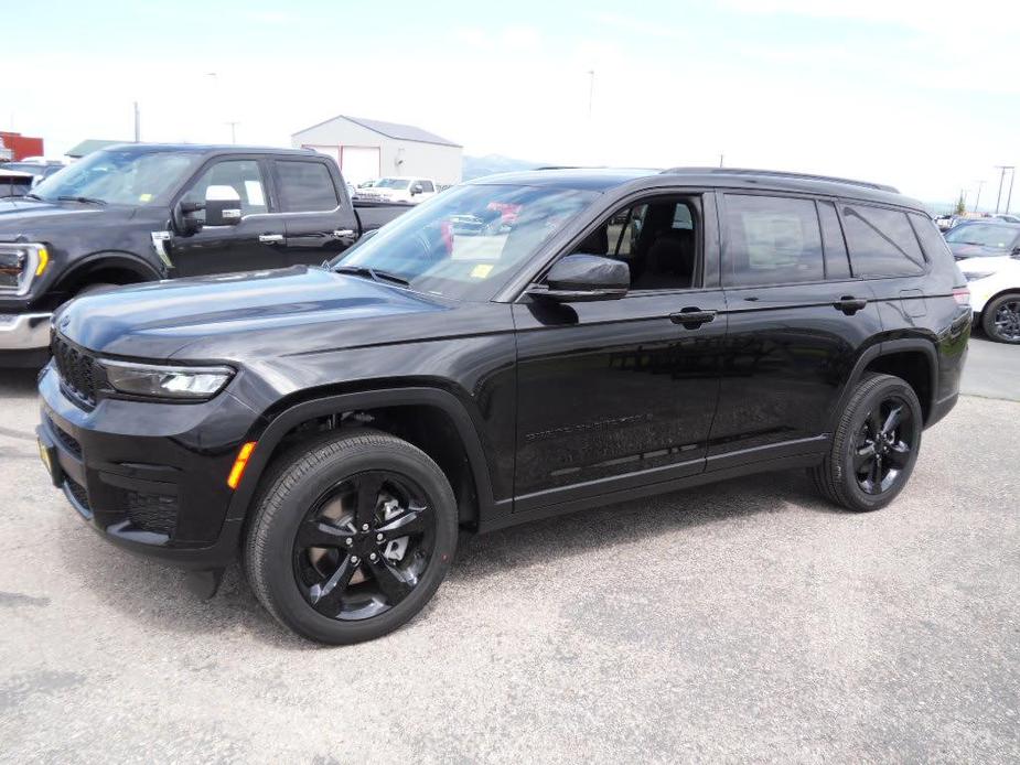 new 2023 Jeep Grand Cherokee L car, priced at $43,979