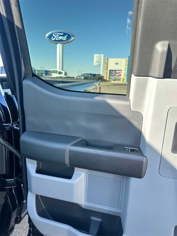 new 2024 Ford F-250 car, priced at $58,898