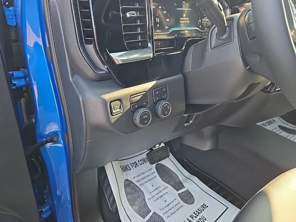 new 2025 Chevrolet Silverado 1500 car, priced at $59,820