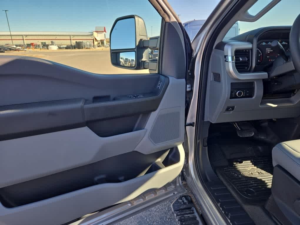 new 2024 Ford F-350 car, priced at $59,995