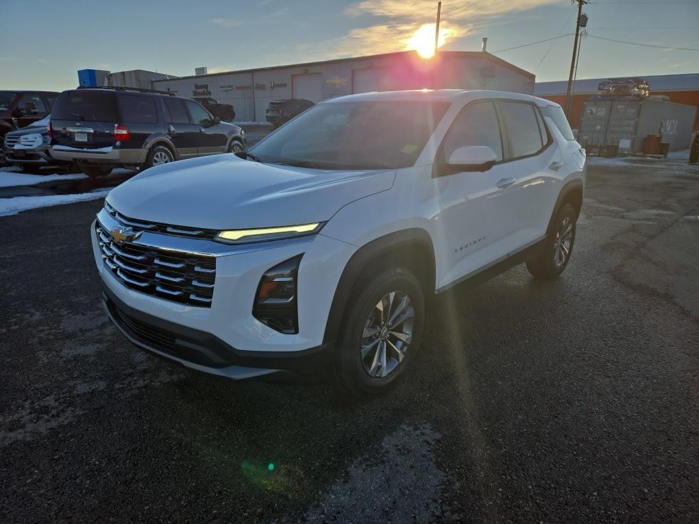 new 2025 Chevrolet Equinox car, priced at $31,180