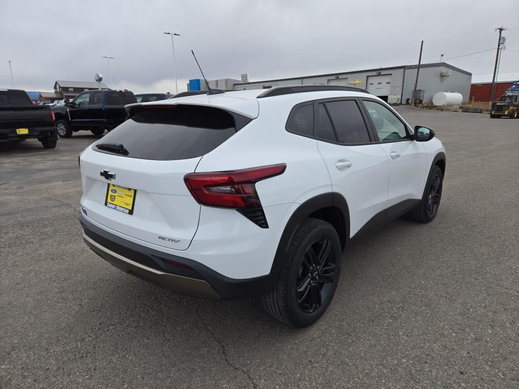 new 2025 Chevrolet Trax car, priced at $26,190