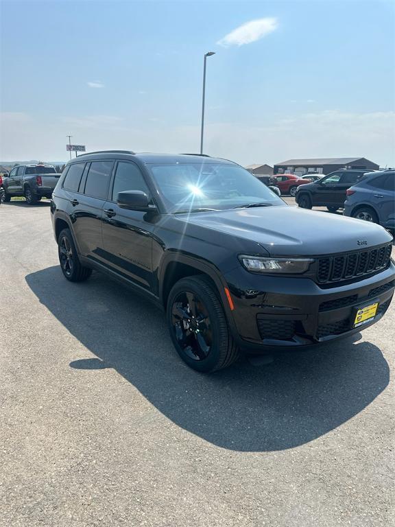 new 2023 Jeep Grand Cherokee L car, priced at $37,995