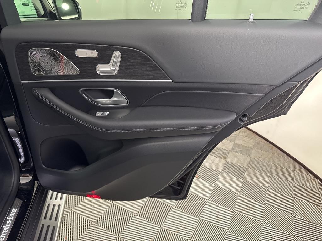 new 2026 Mercedes-Benz GLE 450 car, priced at $84,300