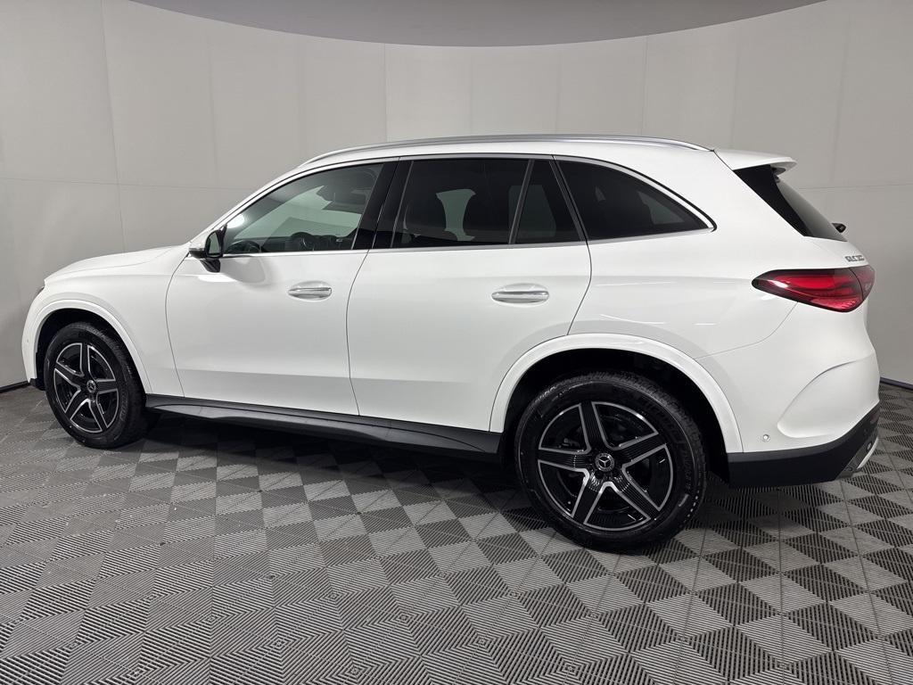 new 2025 Mercedes-Benz GLC 300 car, priced at $57,800