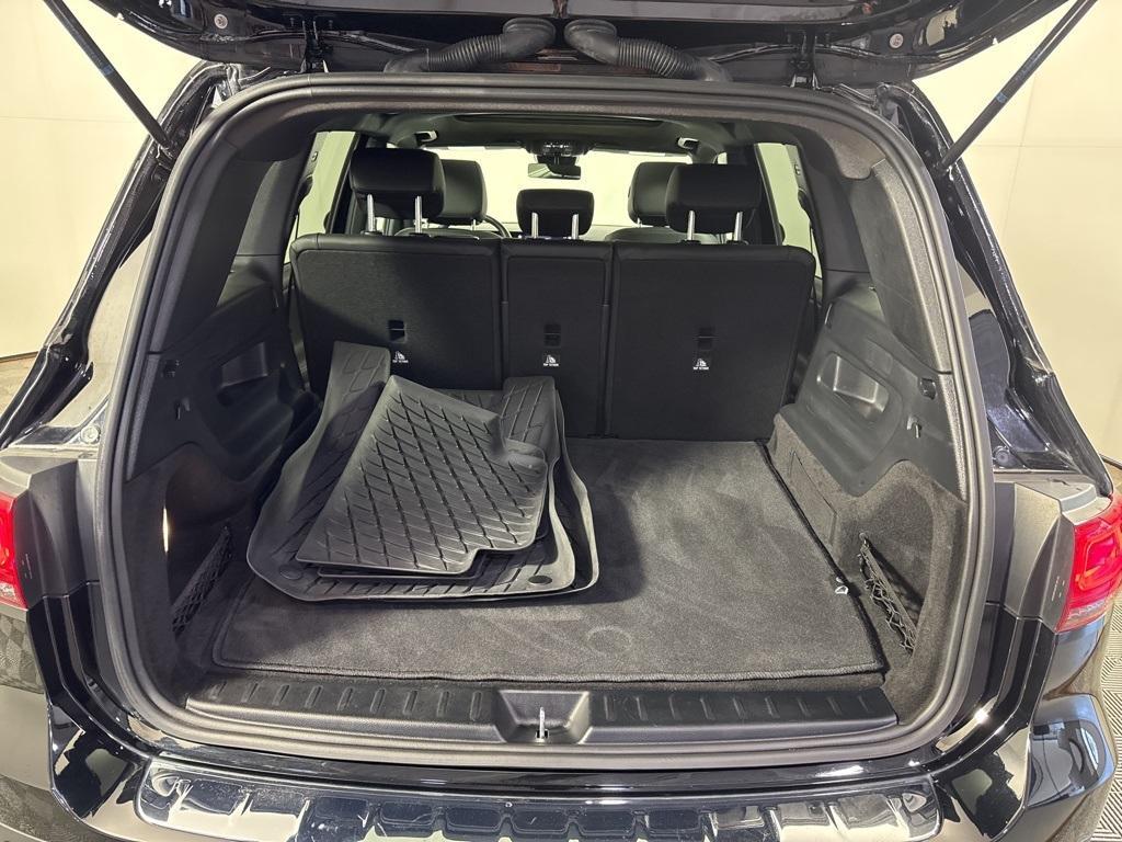 used 2022 Mercedes-Benz GLB 250 car, priced at $29,987