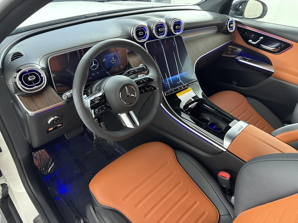 new 2025 Mercedes-Benz GLC 300 car, priced at $67,775