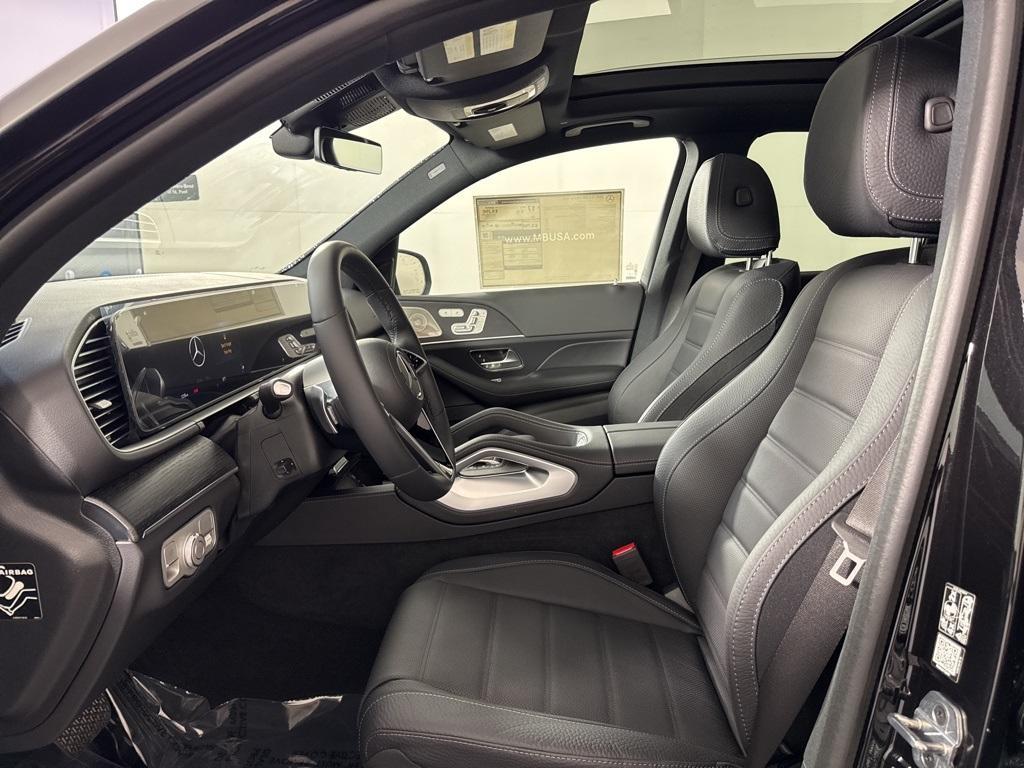 new 2025 Mercedes-Benz GLE 580 car, priced at $93,465
