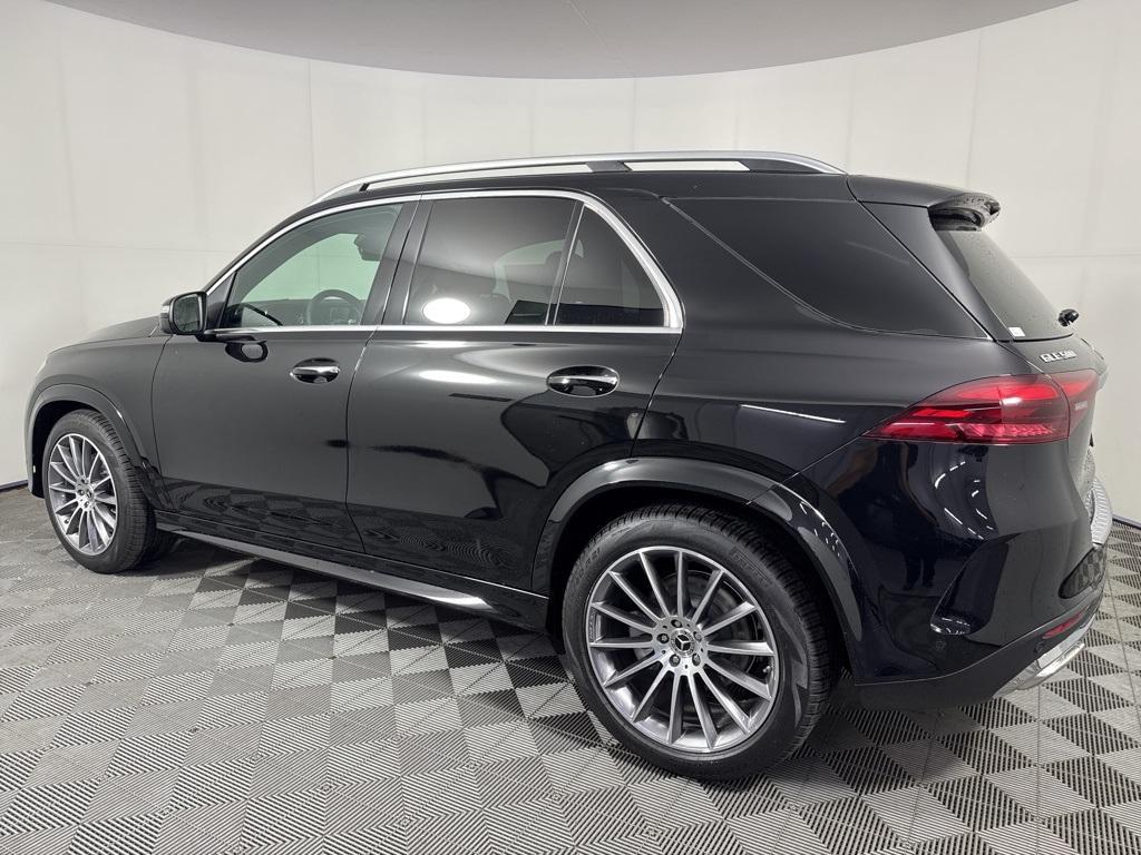new 2025 Mercedes-Benz GLE 580 car, priced at $93,465