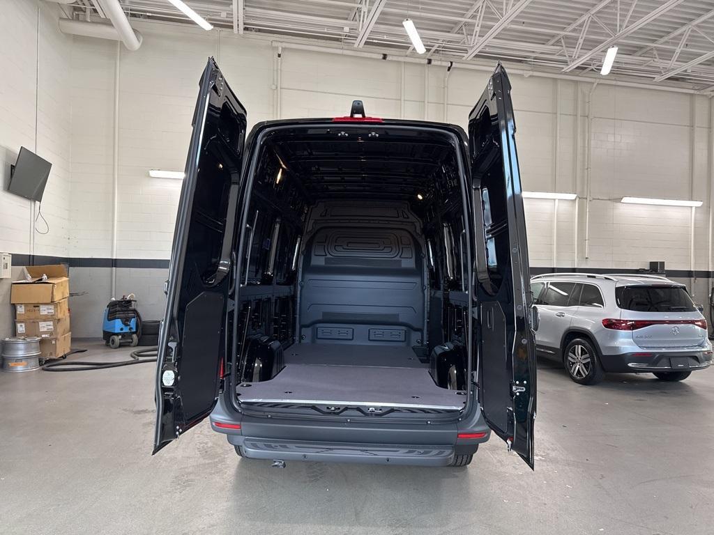 new 2025 Mercedes-Benz Sprinter 2500 car, priced at $64,713