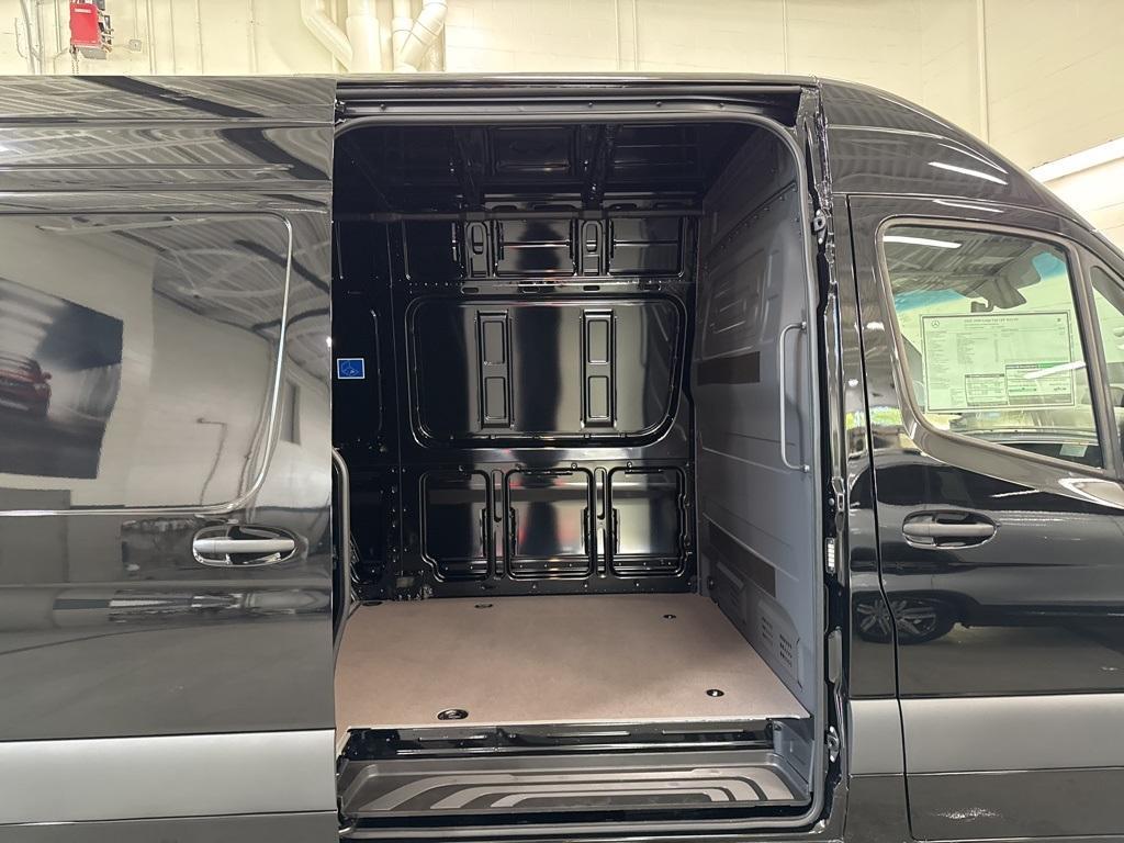 new 2025 Mercedes-Benz Sprinter 2500 car, priced at $64,713