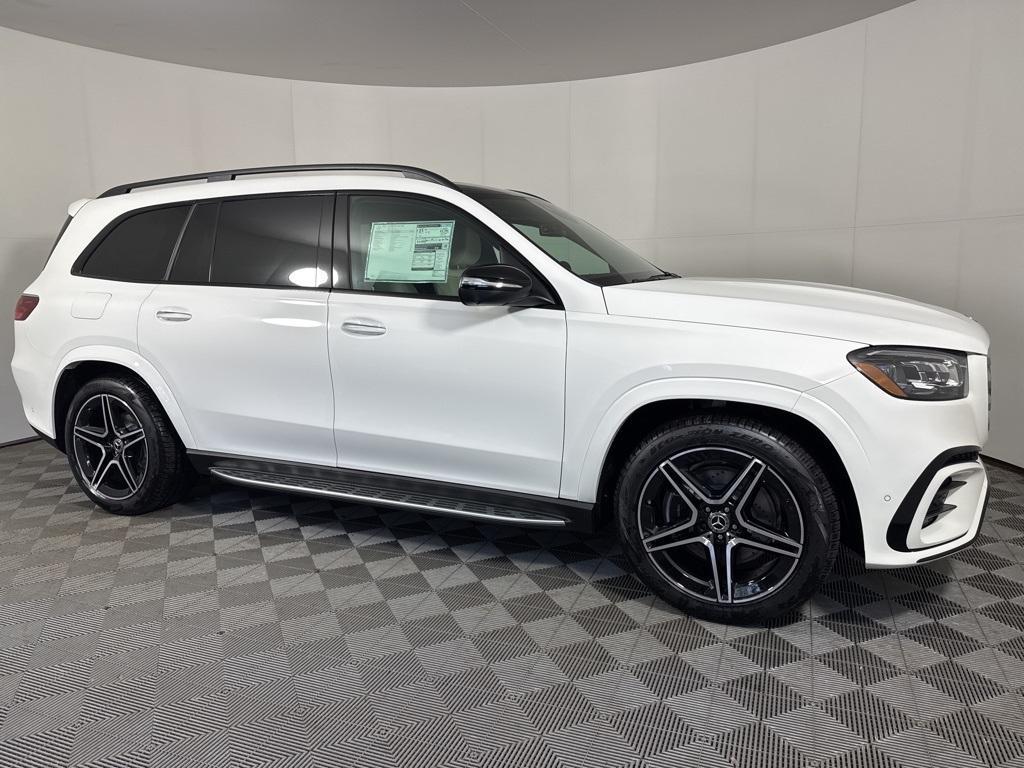 new 2025 Mercedes-Benz GLS 450 car, priced at $97,430