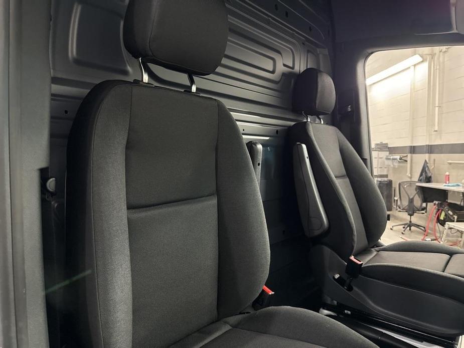 new 2025 Mercedes-Benz Sprinter 2500 car, priced at $74,407