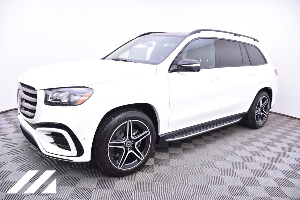 new 2024 Mercedes-Benz GLS 450 car, priced at $107,265