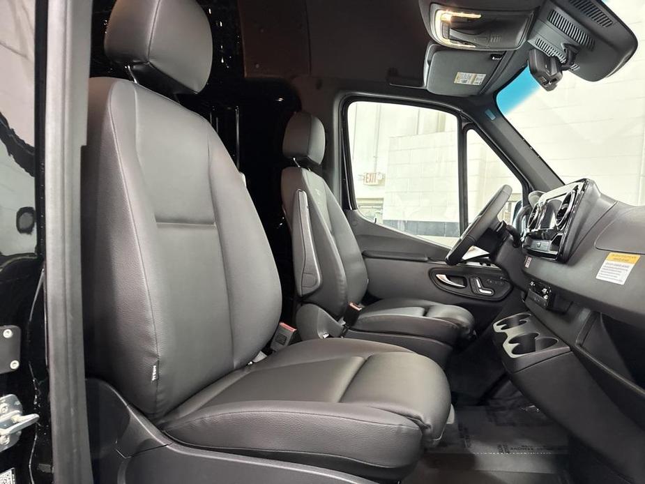 new 2025 Mercedes-Benz Sprinter 2500 car, priced at $82,333