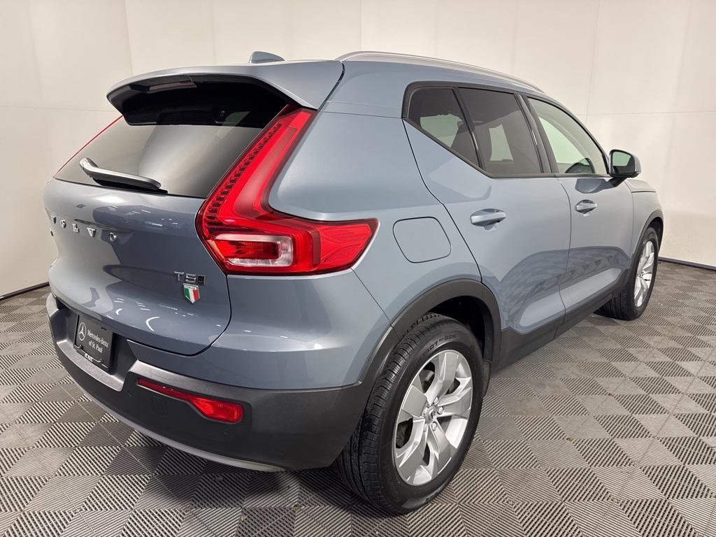 used 2021 Volvo XC40 car