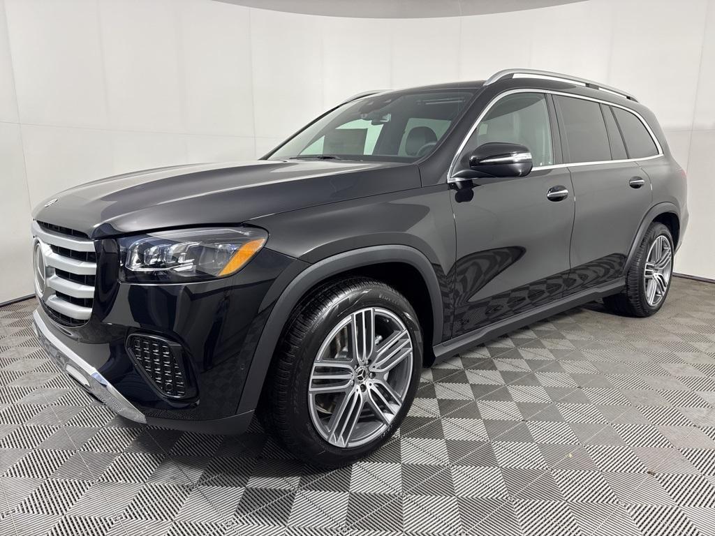 new 2025 Mercedes-Benz GLS 450 car, priced at $91,945