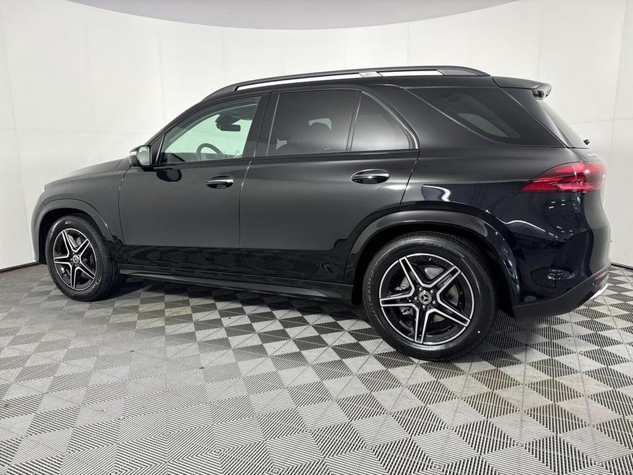 new 2025 Mercedes-Benz GLE 580 car, priced at $100,640