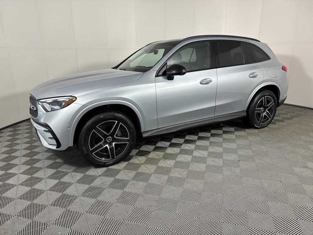 new 2025 Mercedes-Benz GLC 350e car, priced at $73,370