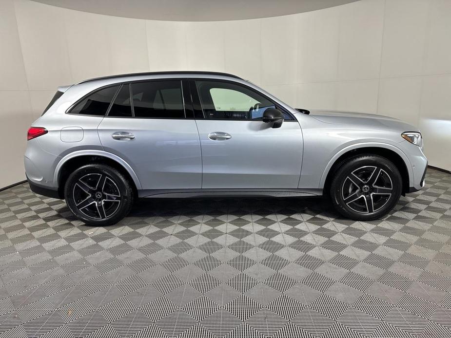 new 2025 Mercedes-Benz GLC 350e car, priced at $73,370