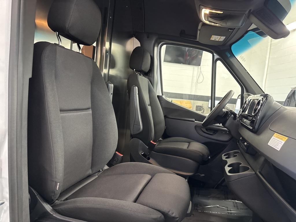 new 2026 Mercedes-Benz Sprinter 2500 car, priced at $69,575