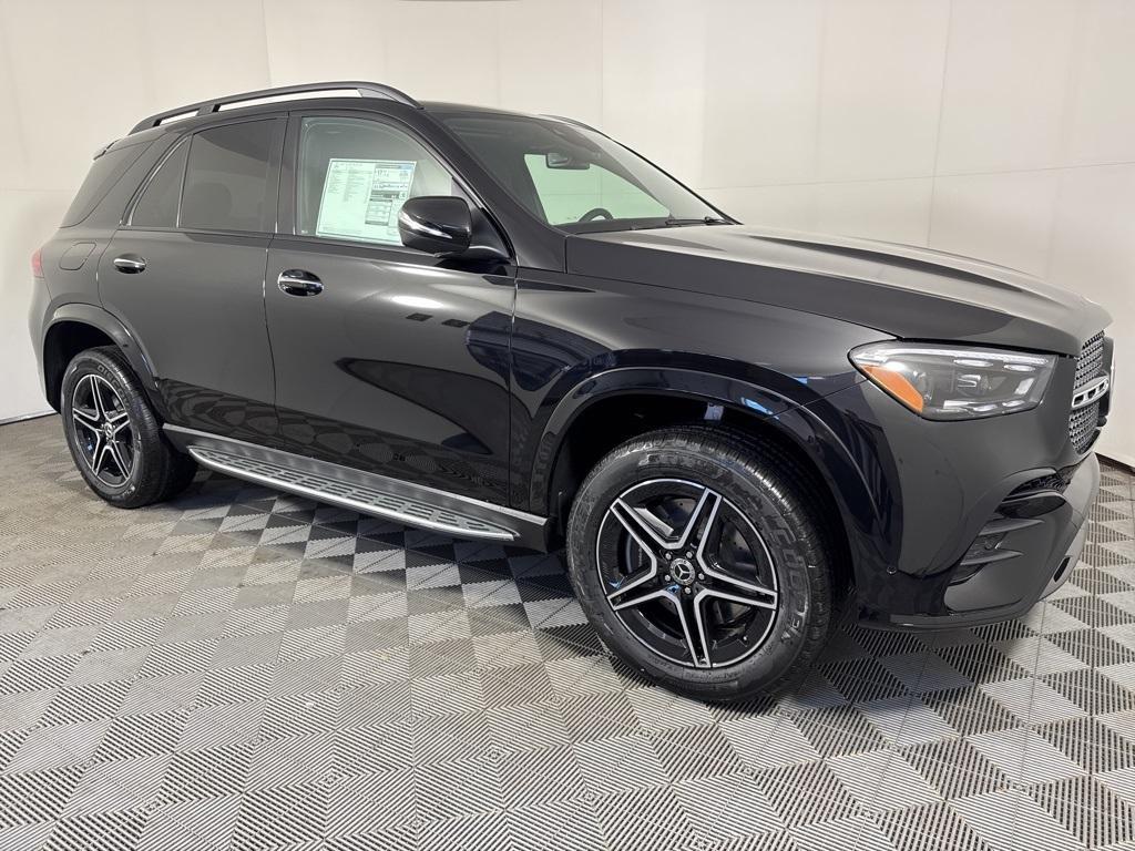 new 2025 Mercedes-Benz GLE 580 car, priced at $105,880