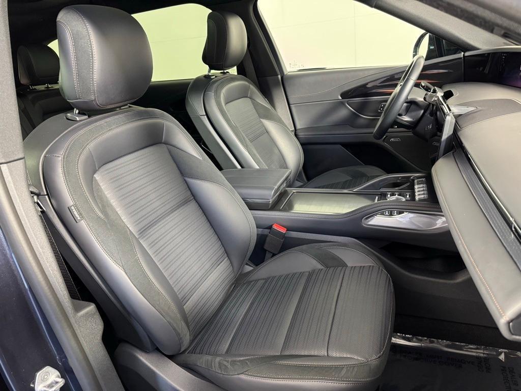 used 2024 Lincoln Nautilus car, priced at $52,631