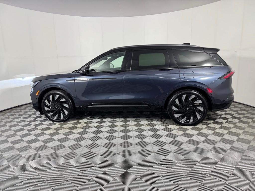used 2024 Lincoln Nautilus car, priced at $52,631