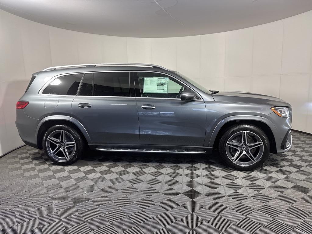 new 2025 Mercedes-Benz GLS 450 car, priced at $95,685