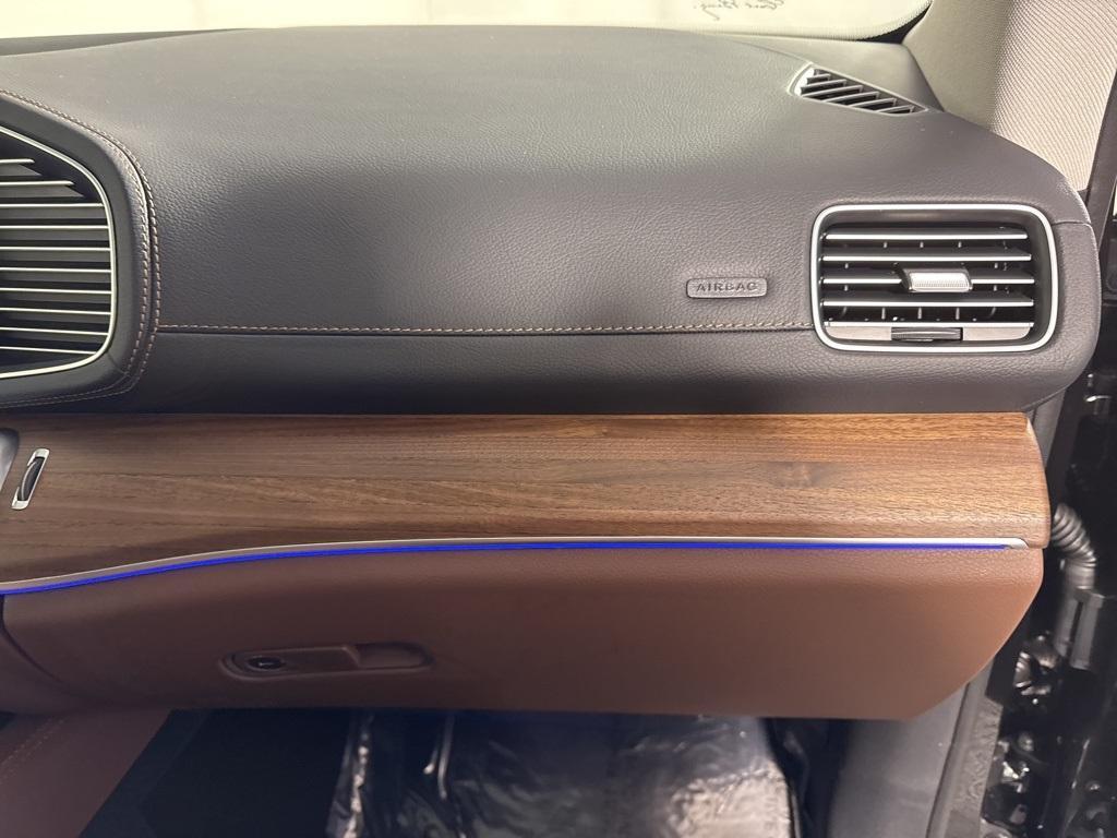 new 2026 Mercedes-Benz GLS 580 car, priced at $123,120