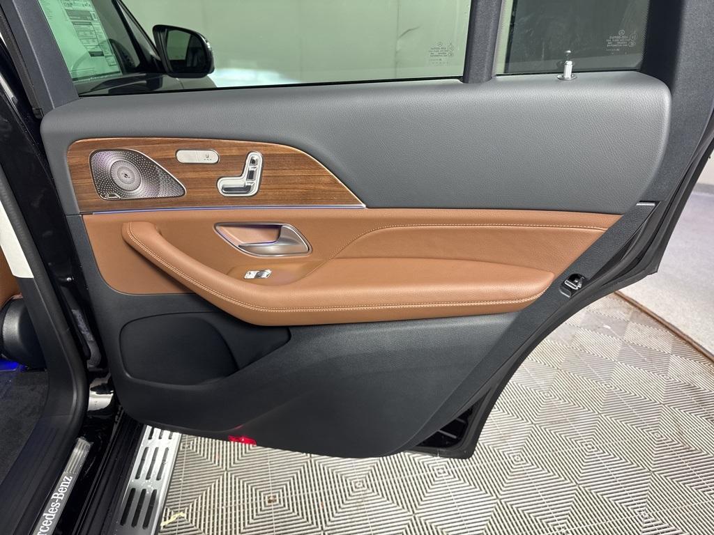 new 2026 Mercedes-Benz GLS 580 car, priced at $123,120