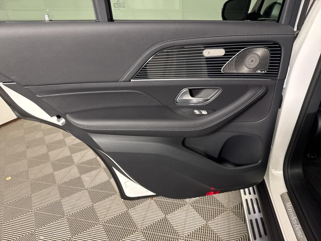 new 2026 Mercedes-Benz GLE 450 car, priced at $90,000