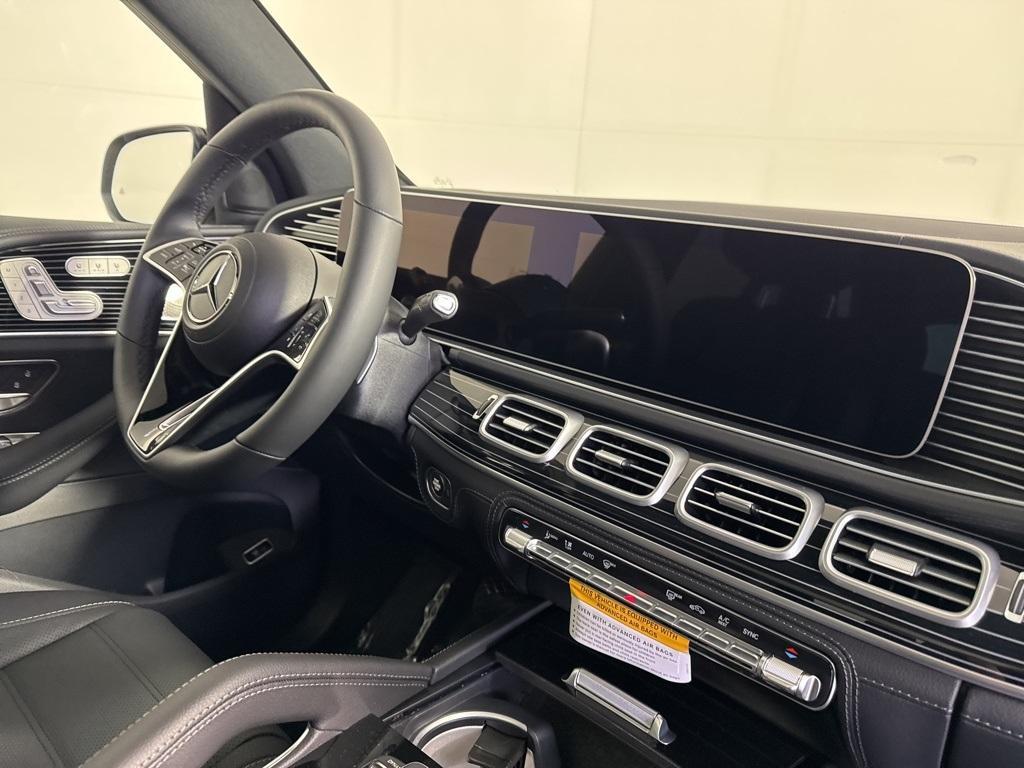 new 2026 Mercedes-Benz GLE 450 car, priced at $90,000