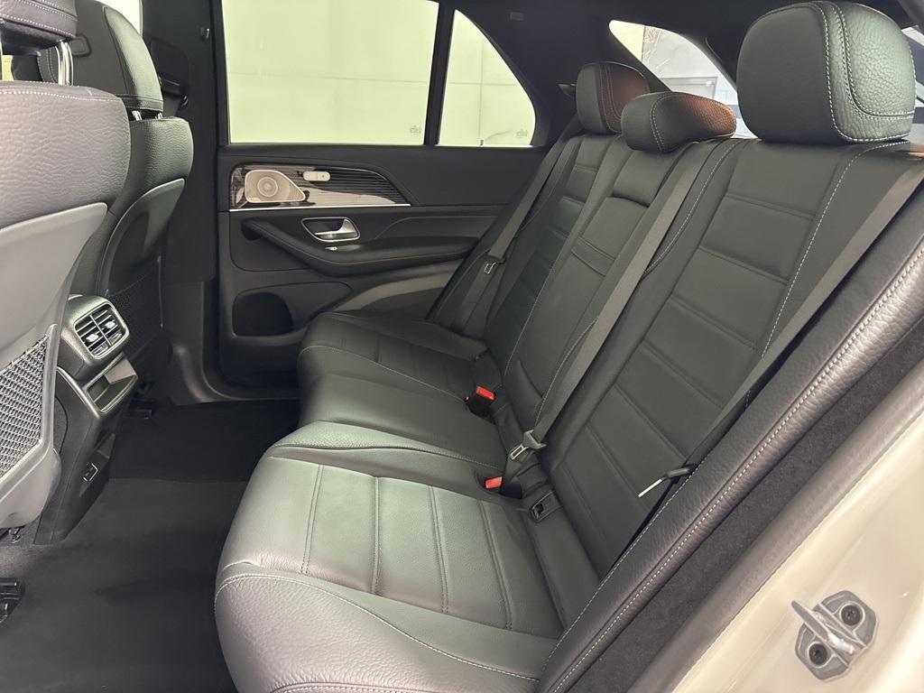new 2026 Mercedes-Benz GLE 450 car, priced at $90,000
