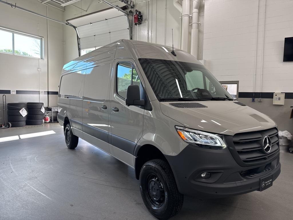 new 2025 Mercedes-Benz Sprinter 2500 car, priced at $85,975