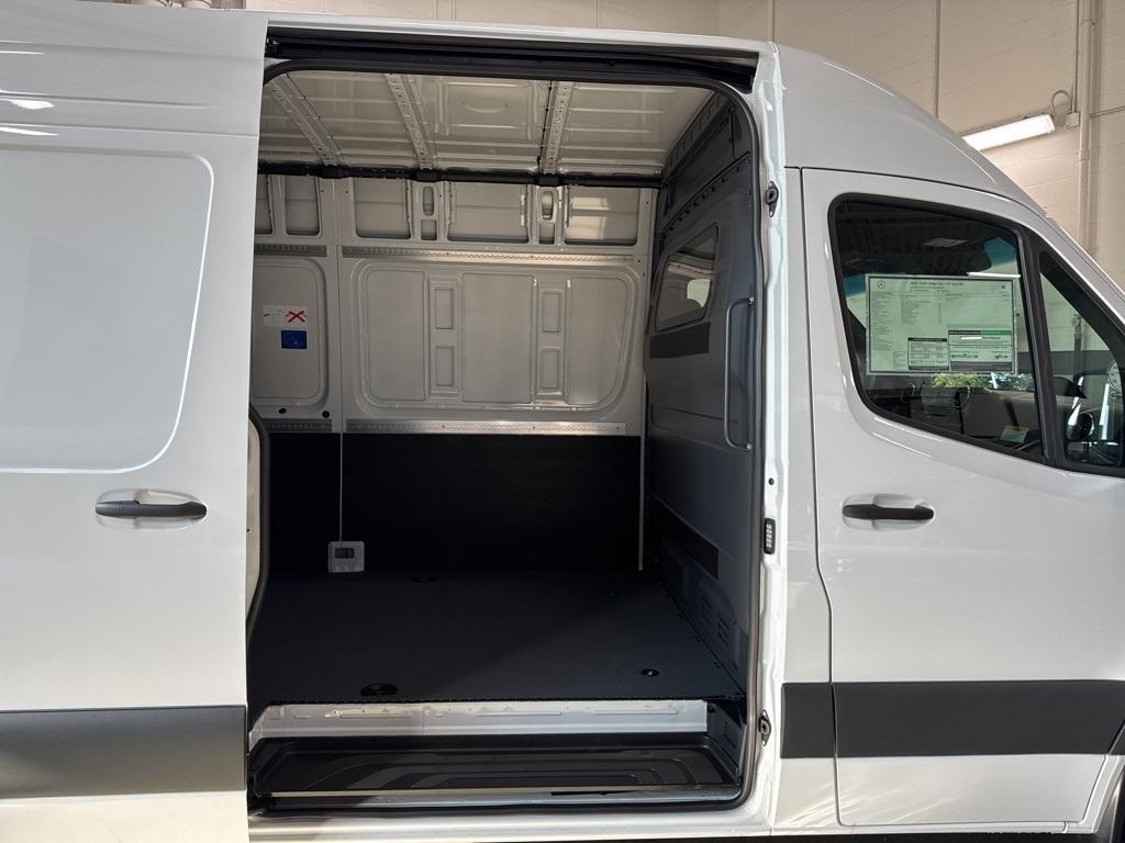 new 2025 Mercedes-Benz Sprinter 2500 car, priced at $72,157