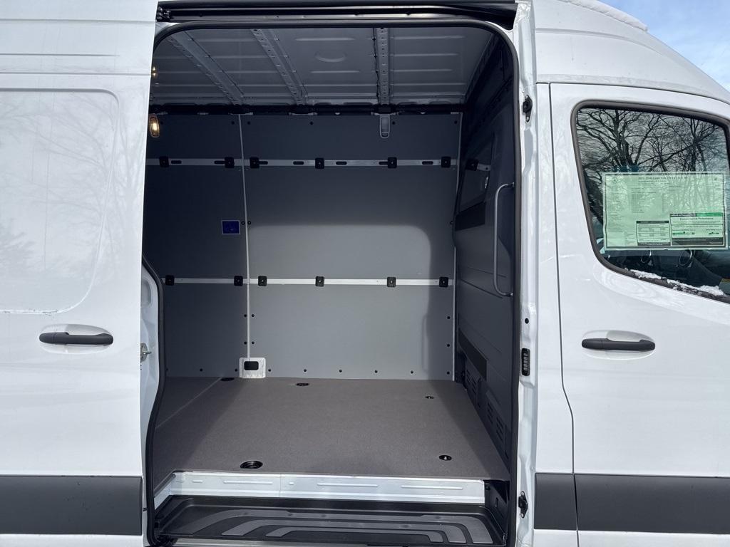 new 2025 Mercedes-Benz Sprinter 2500 car, priced at $74,966