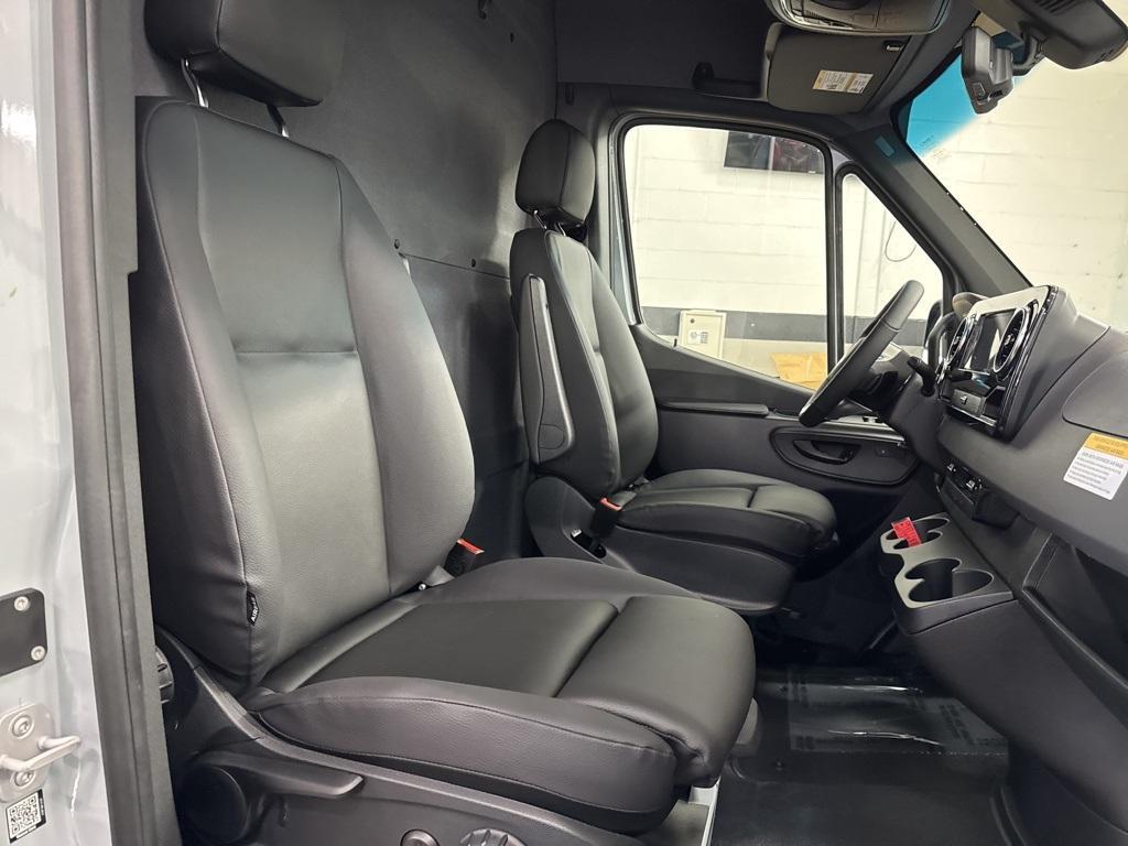 new 2026 Mercedes-Benz Sprinter 2500 car, priced at $75,342