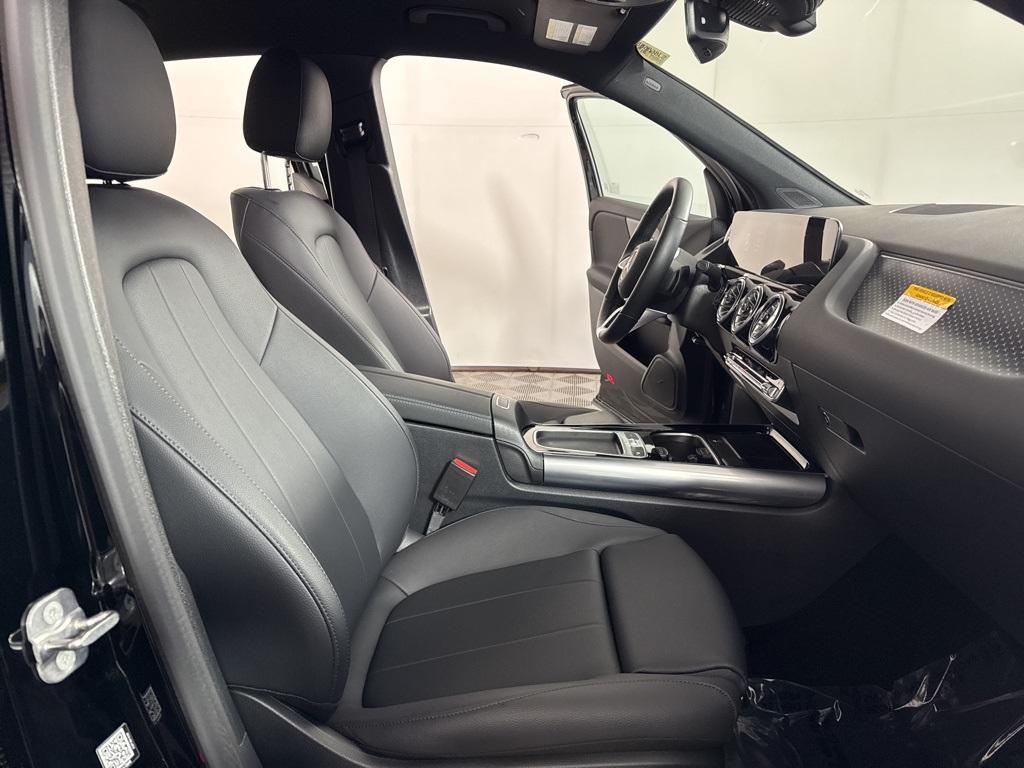 used 2025 Mercedes-Benz GLA 250 car, priced at $43,717