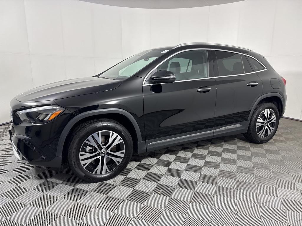 used 2025 Mercedes-Benz GLA 250 car, priced at $43,717