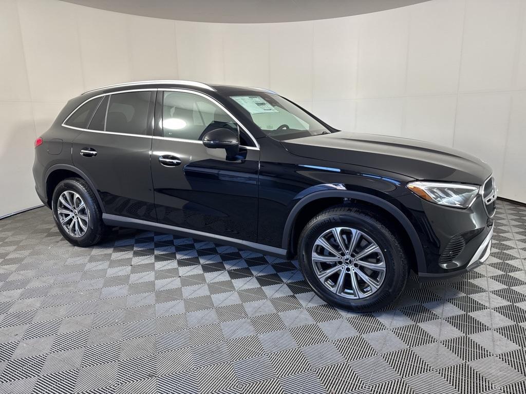 new 2025 Mercedes-Benz GLC 300 car, priced at $54,185