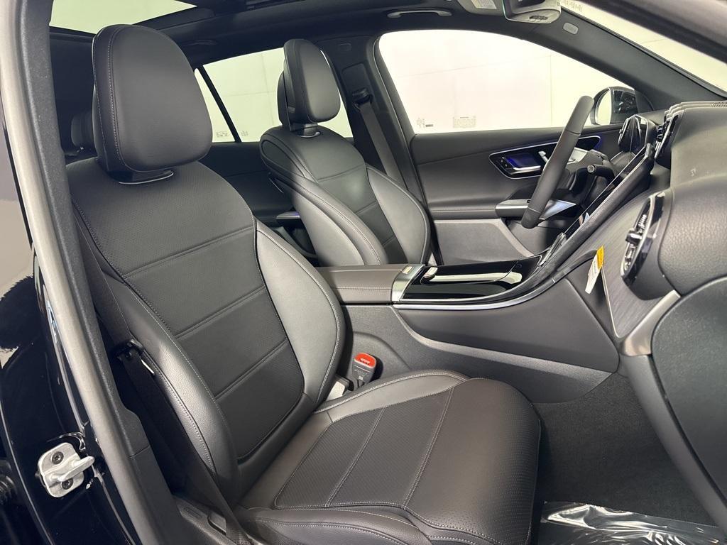 new 2025 Mercedes-Benz GLC 300 car, priced at $54,185