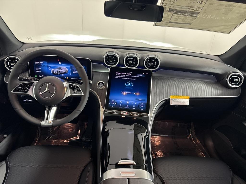 new 2025 Mercedes-Benz GLC 300 car, priced at $54,185