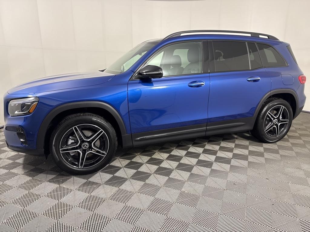 new 2025 Mercedes-Benz GLB 250 car, priced at $55,795